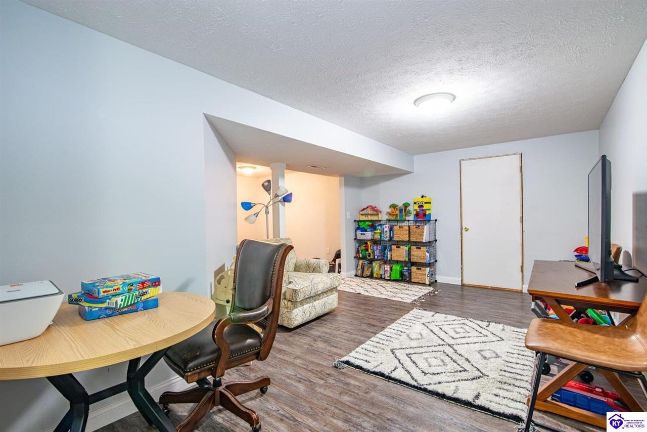 1226 Eastern Street Property Photo 33