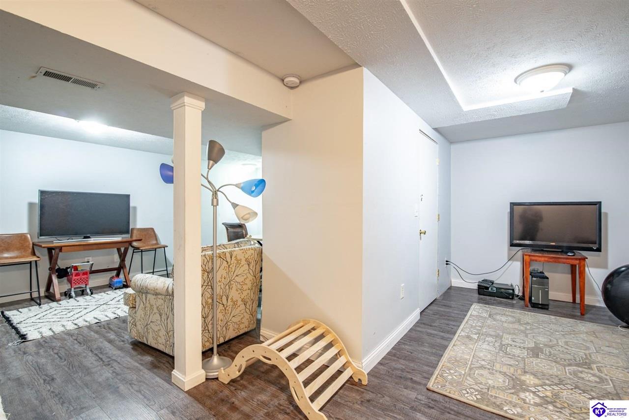 1226 Eastern Street Property Photo 37