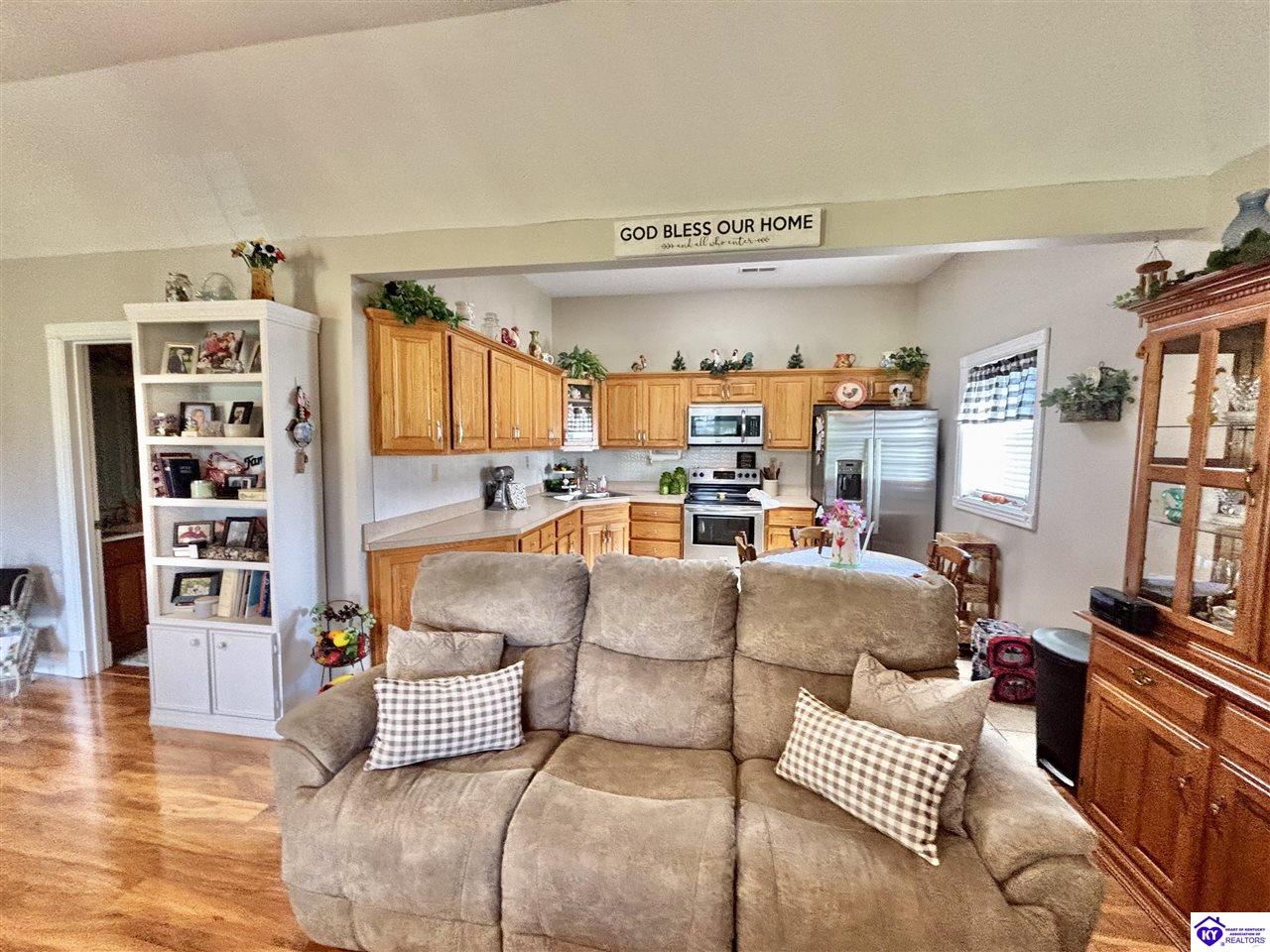 50 Cheryl Drive Property Photo 8