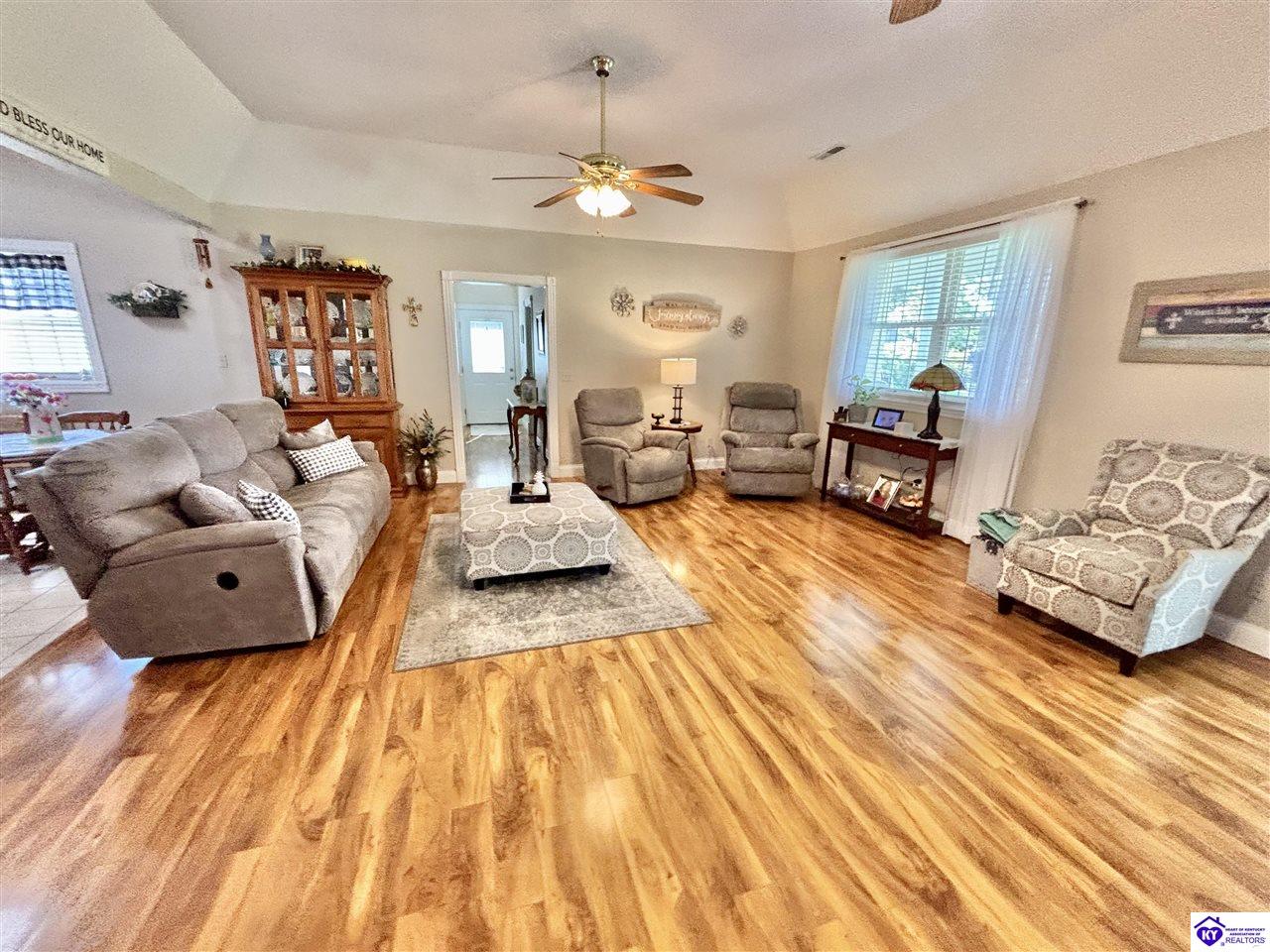 50 Cheryl Drive Property Photo 15