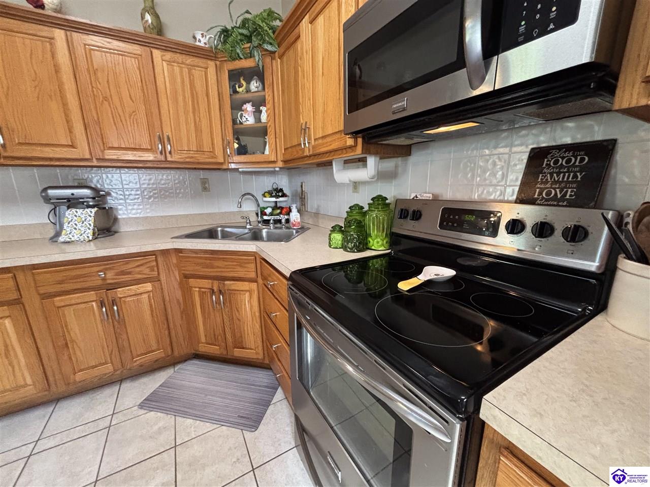 50 Cheryl Drive Property Photo 30