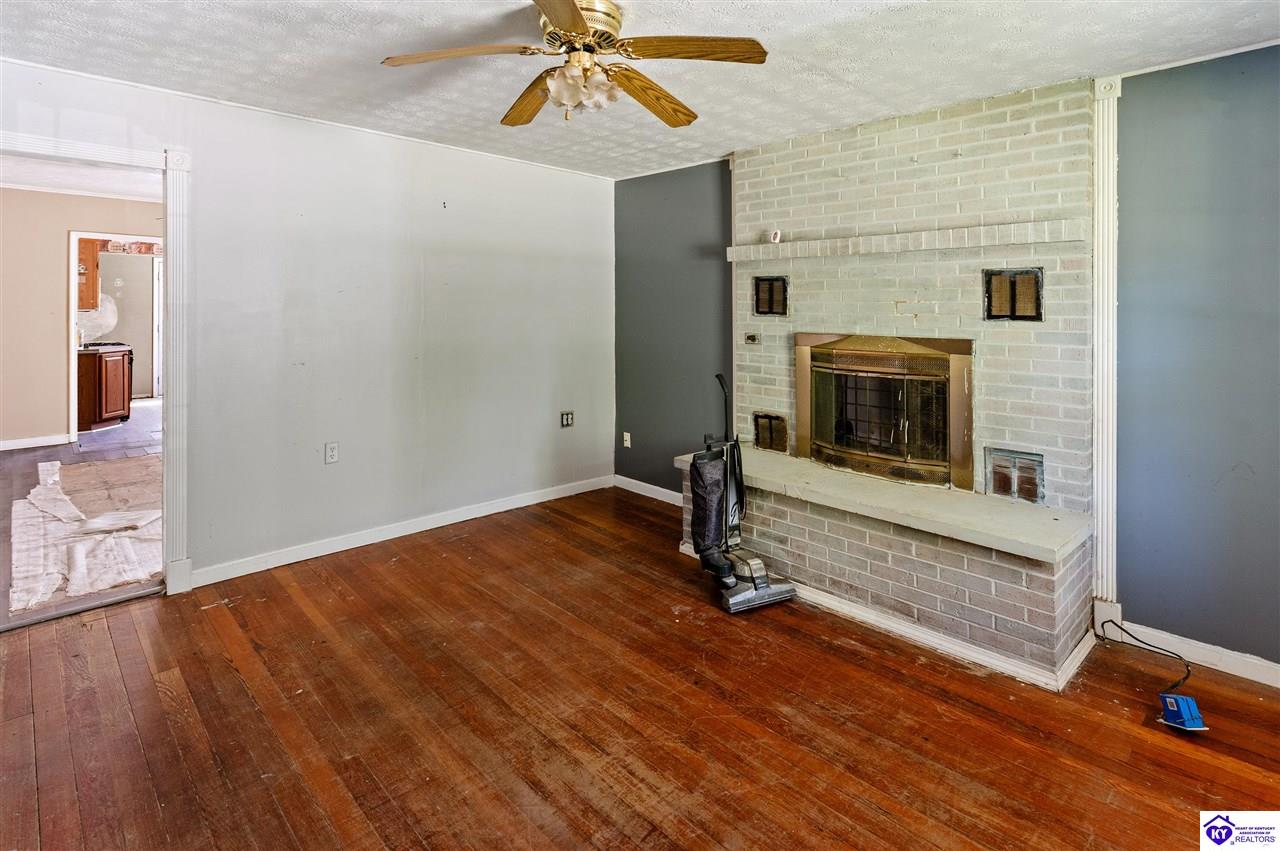 69 Petersburg Road Property Photo 5