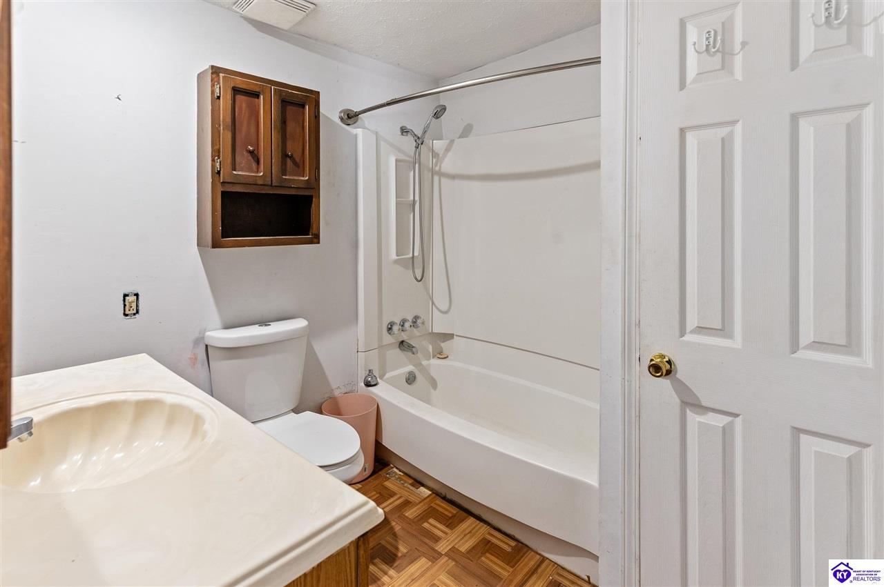 69 Petersburg Road Property Photo 18