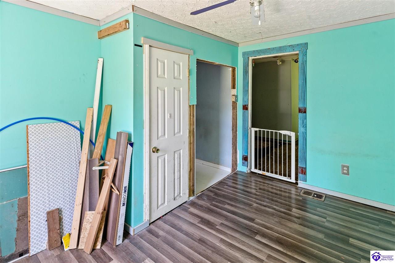 69 Petersburg Road Property Photo 21