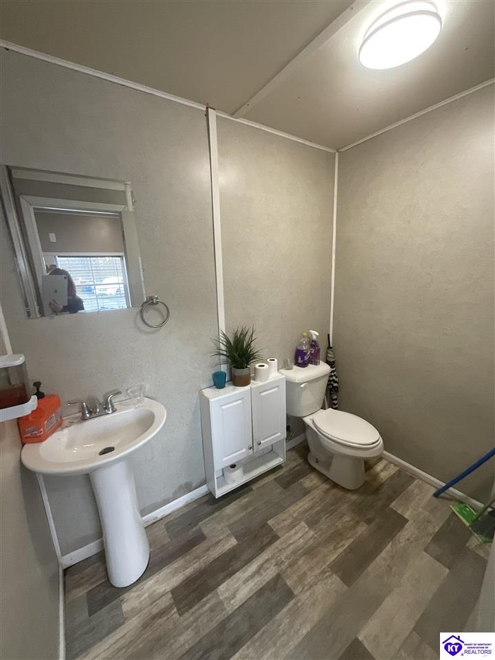 634 Top Hill Road Property Photo 13