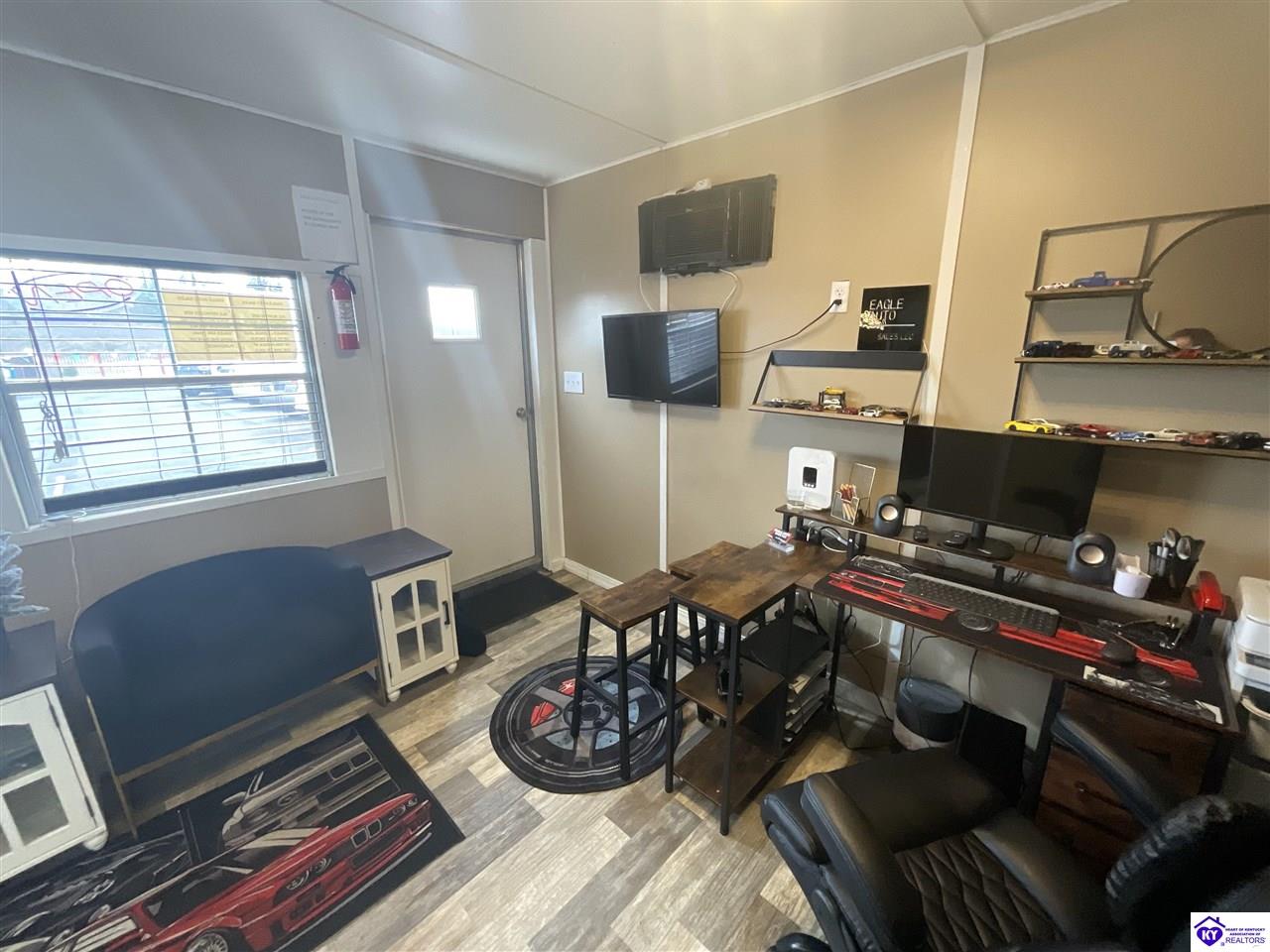 634 Top Hill Road Property Photo 18