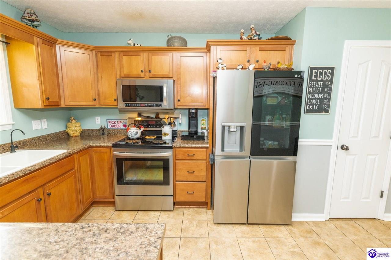2567 Kensington Way Property Photo 8