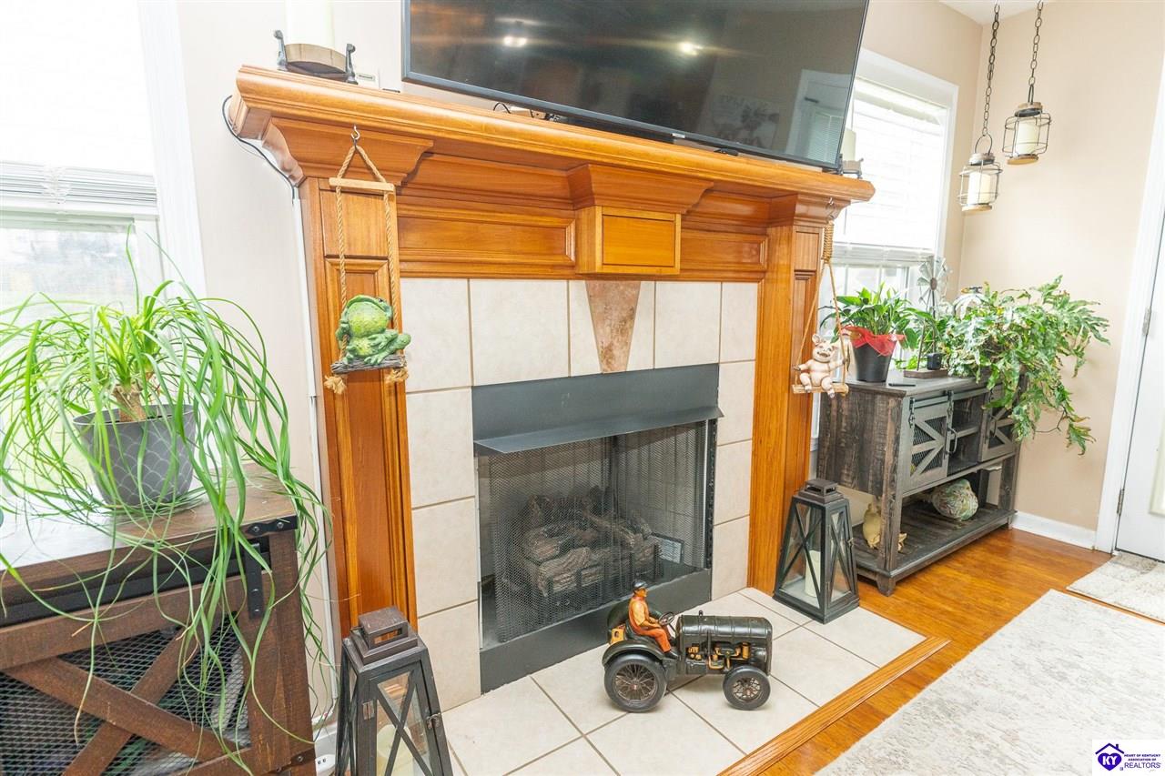 2567 Kensington Way Property Photo 16