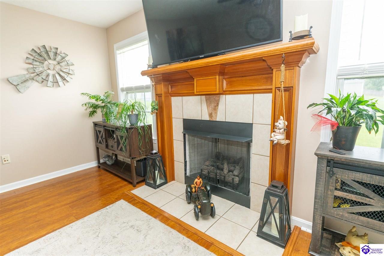 2567 Kensington Way Property Photo 17