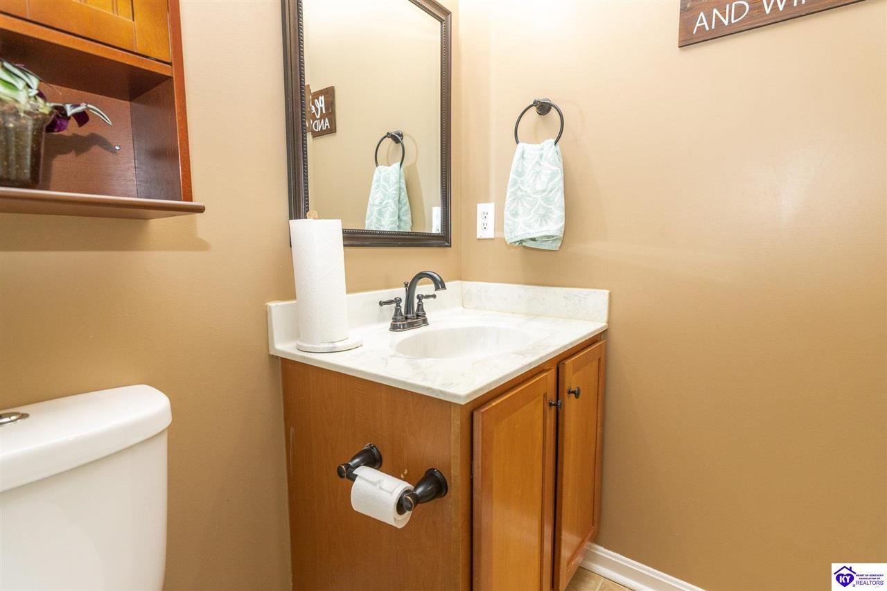 2567 Kensington Way Property Photo 28