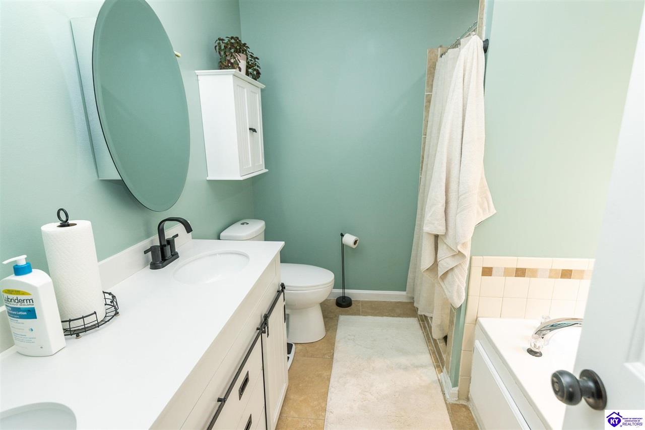 2567 Kensington Way Property Photo 35
