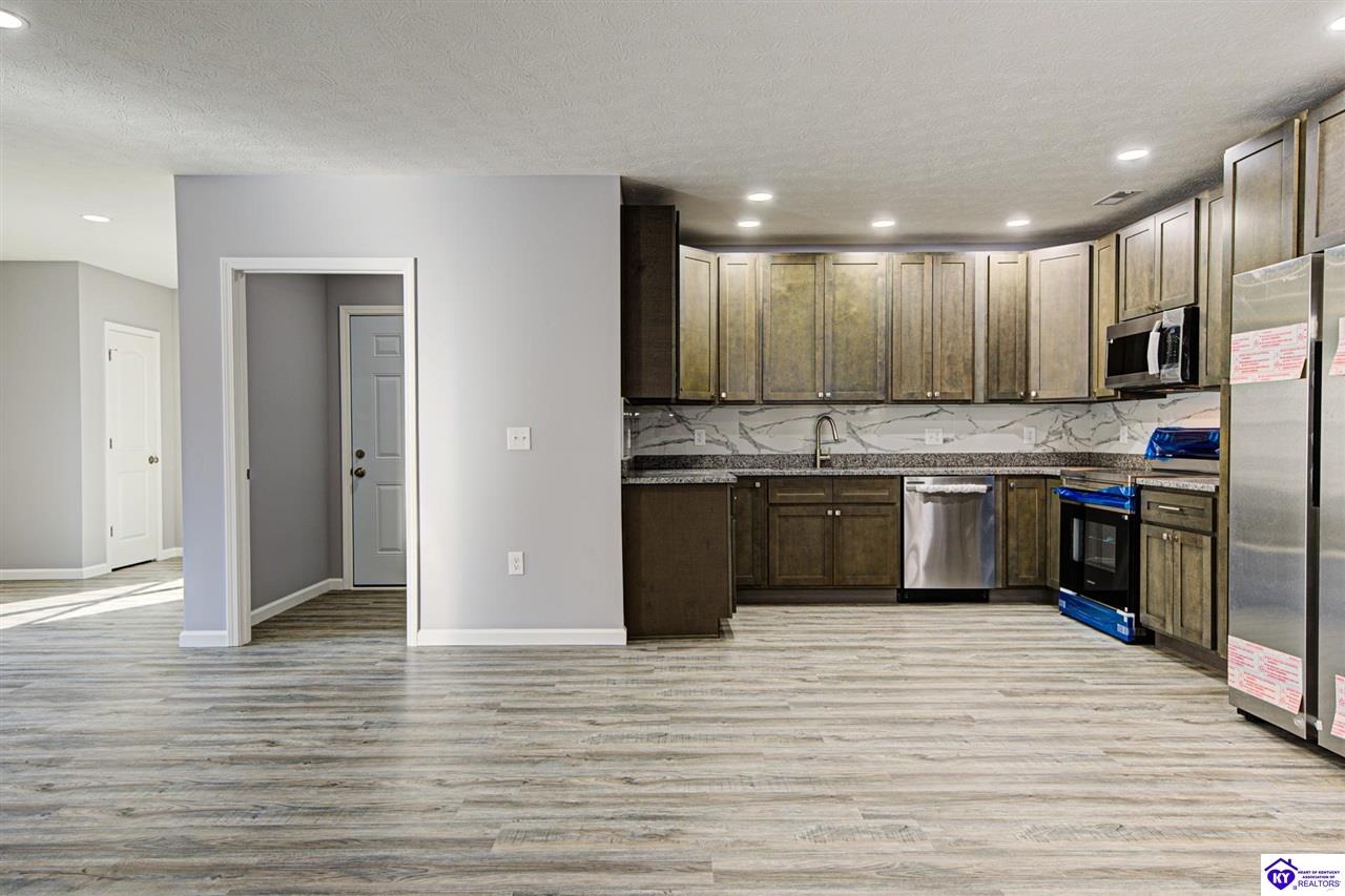 158b Shirley Boulevard Property Photo 7