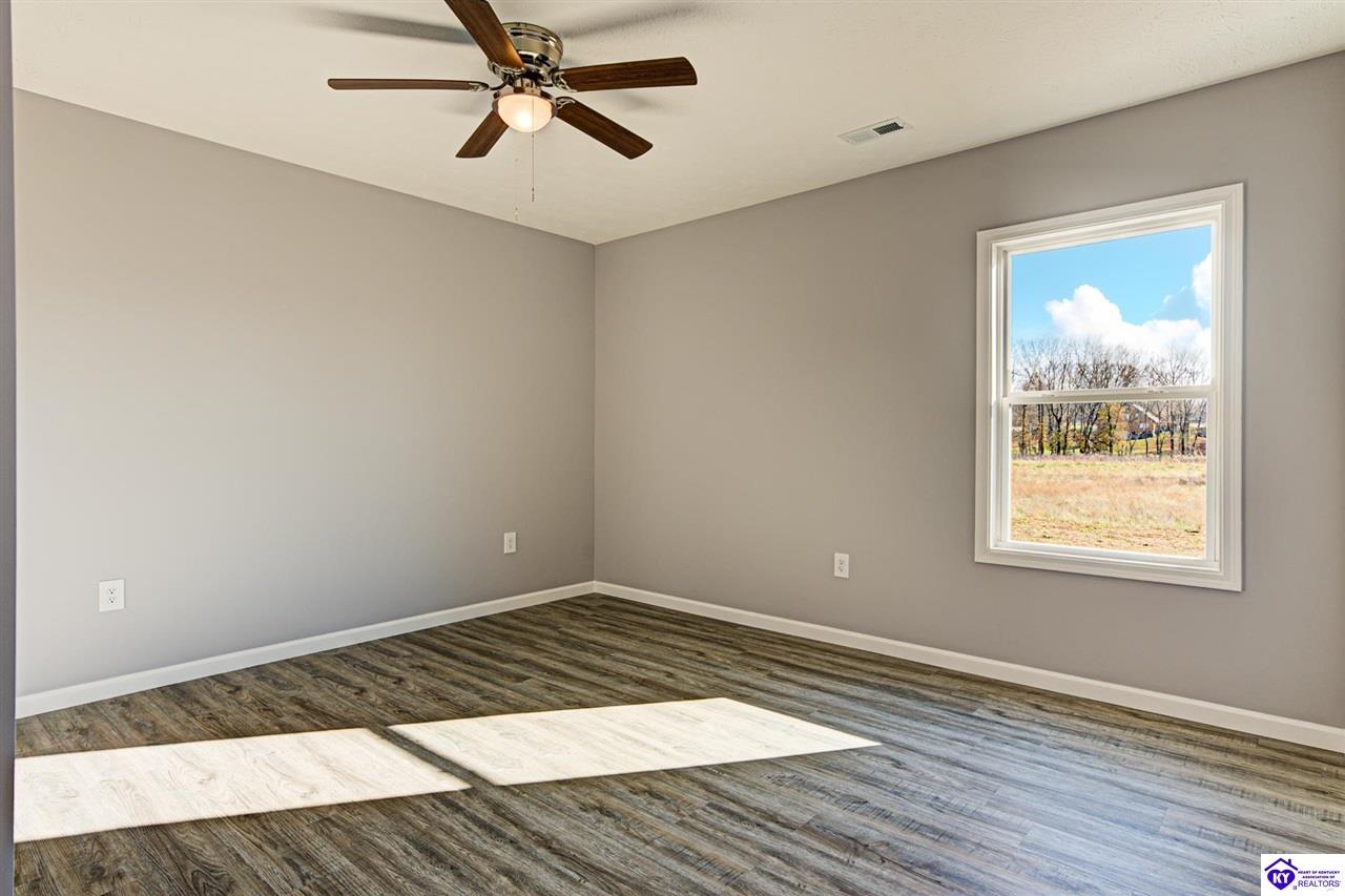 158b Shirley Boulevard Property Photo 14
