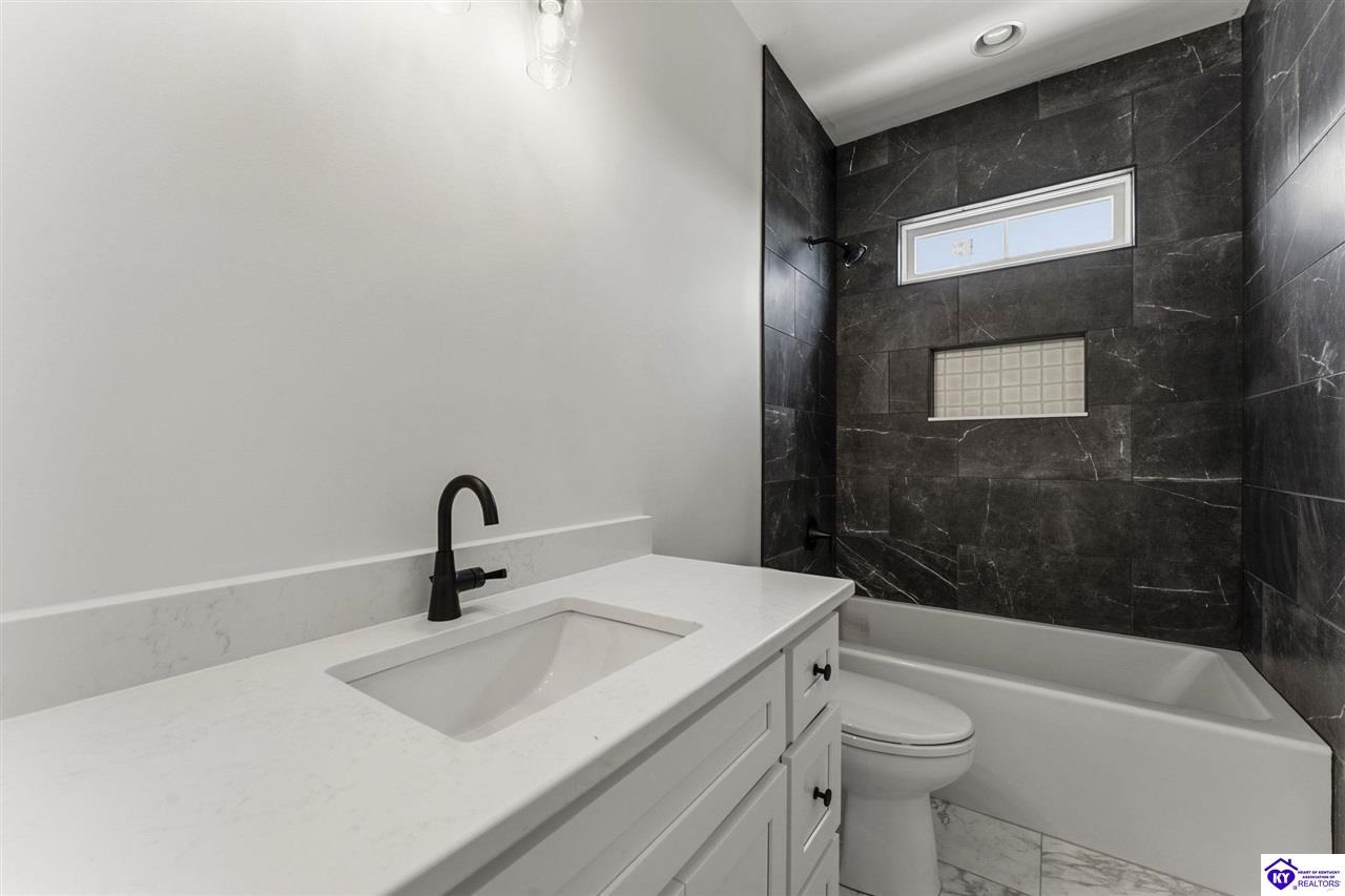 271 Bottle Drive Property Photo 24