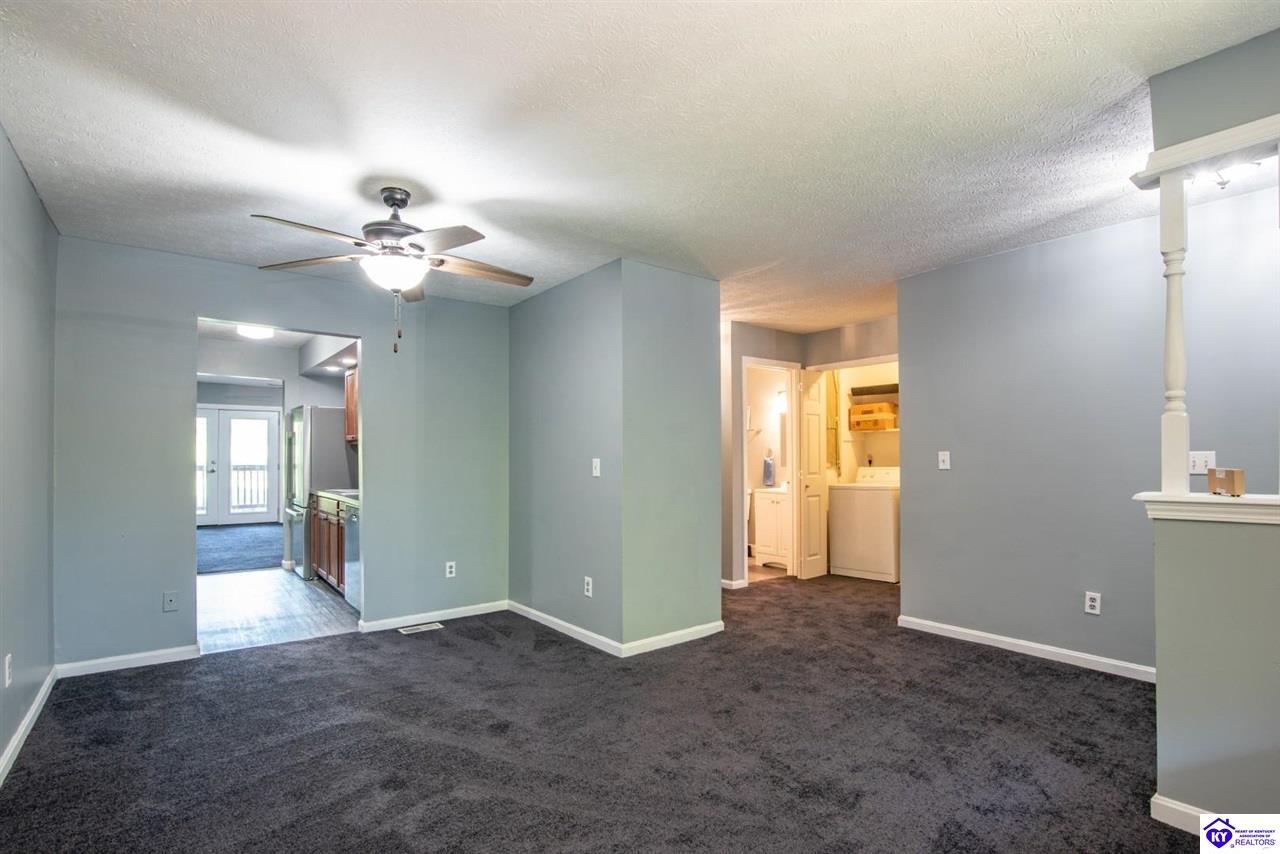 389 Piping Rock Road Property Photo 10