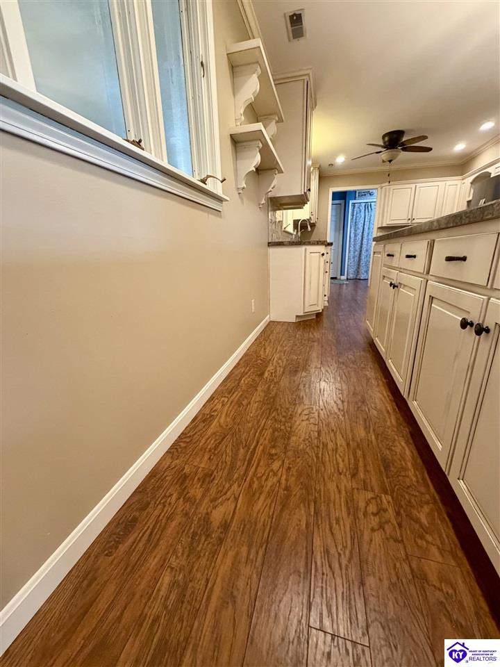 1058 Crisp Road Property Photo 24