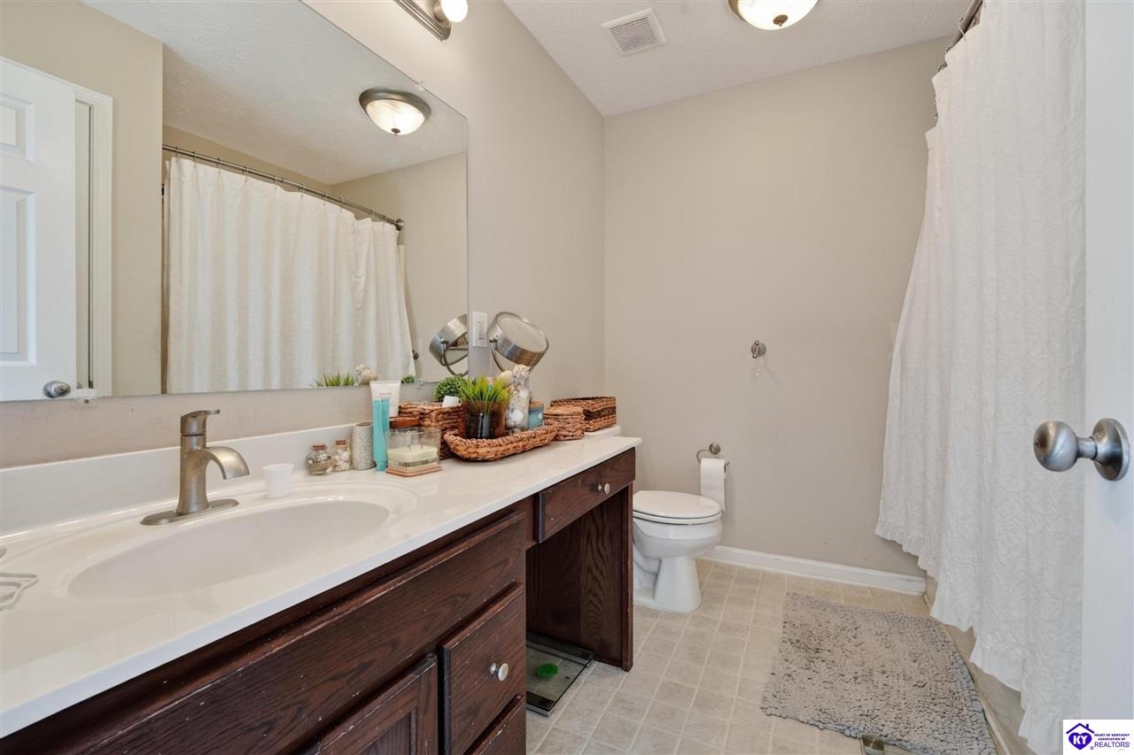403 Jey Drive Property Photo 9