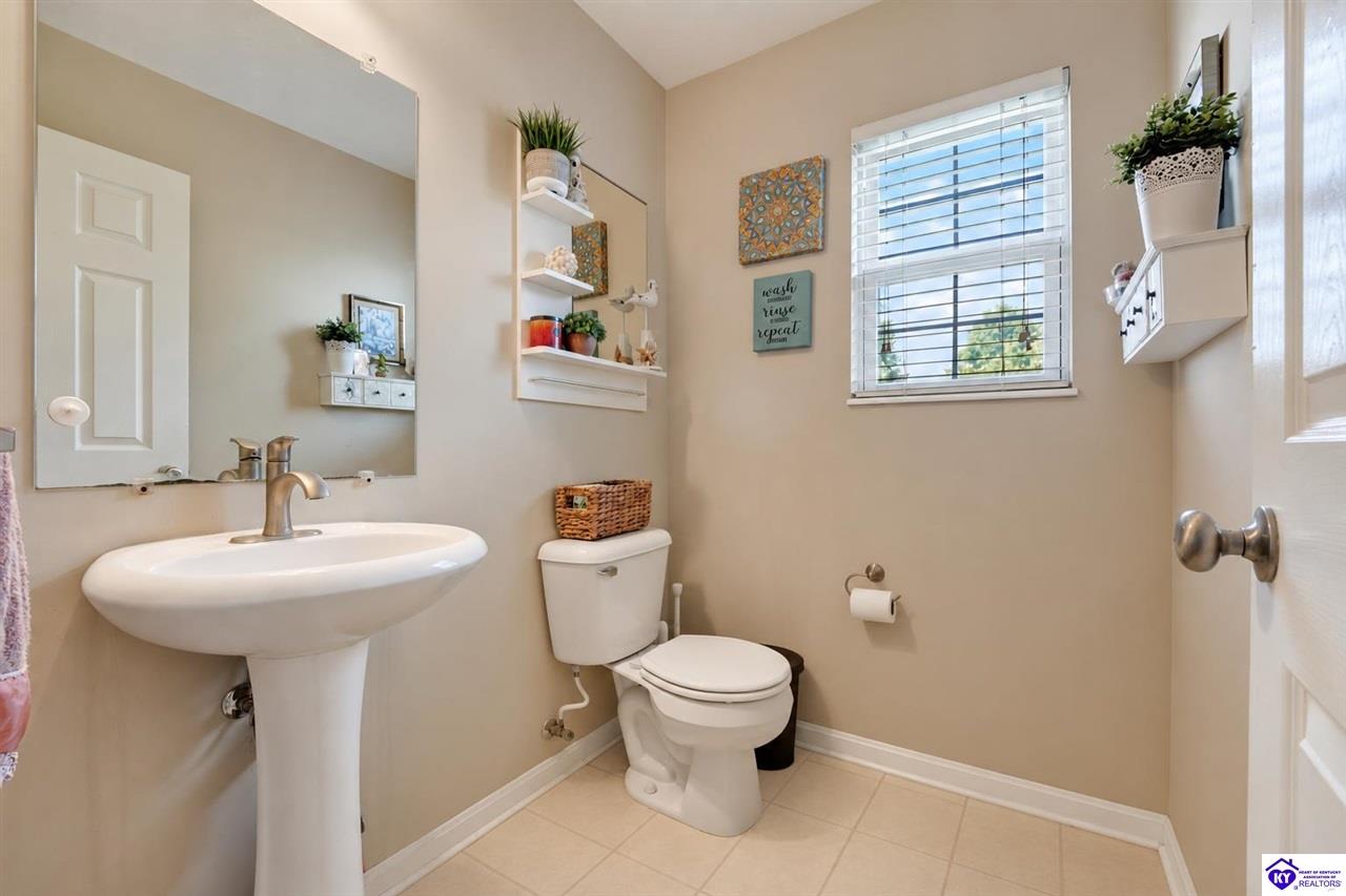 403 Jey Drive Property Photo 13
