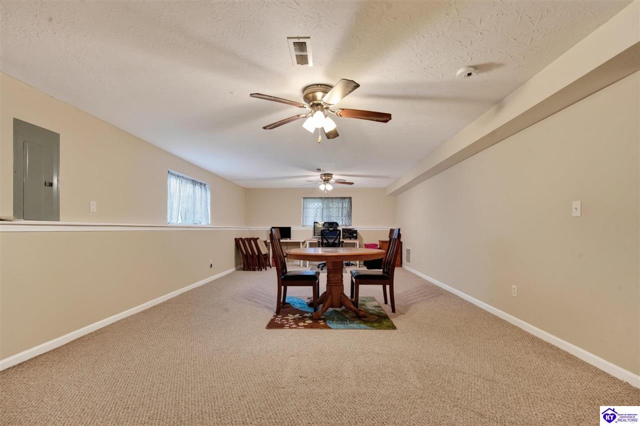 403 Jey Drive Property Photo 21