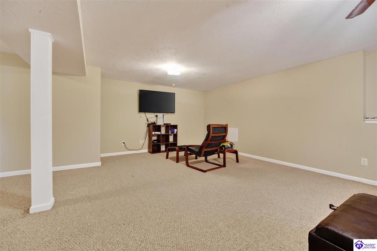 403 Jey Drive Property Photo 22