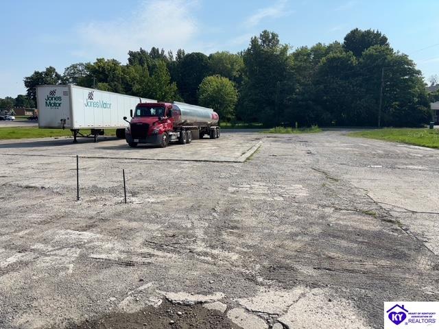 S Dixie Highway Property Photo 2
