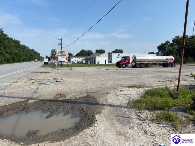 S Dixie Highway Property Photo 3