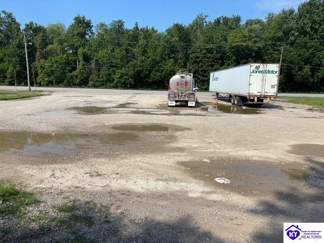 S Dixie Highway Property Photo 6