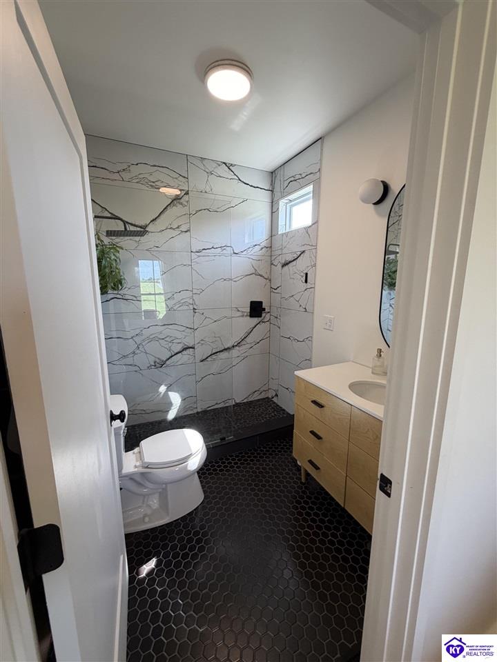 404 Franklin Road Property Photo 26