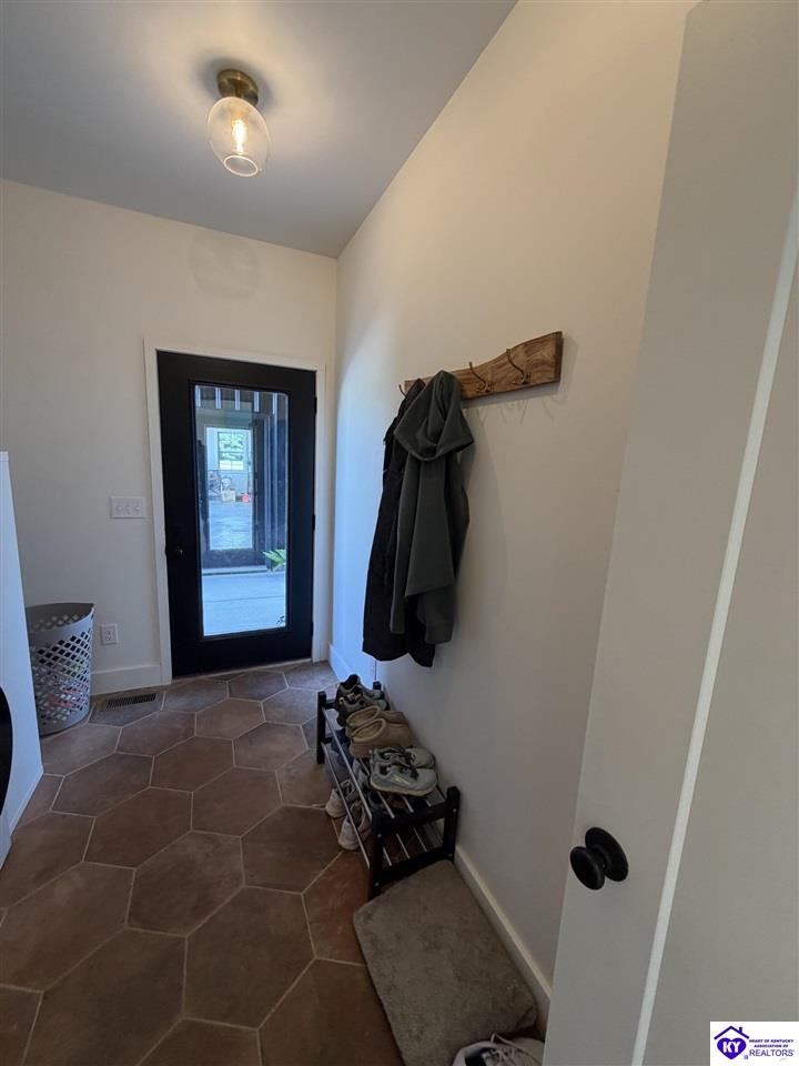 404 Franklin Road Property Photo 31