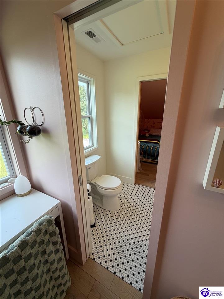 404 Franklin Road Property Photo 42
