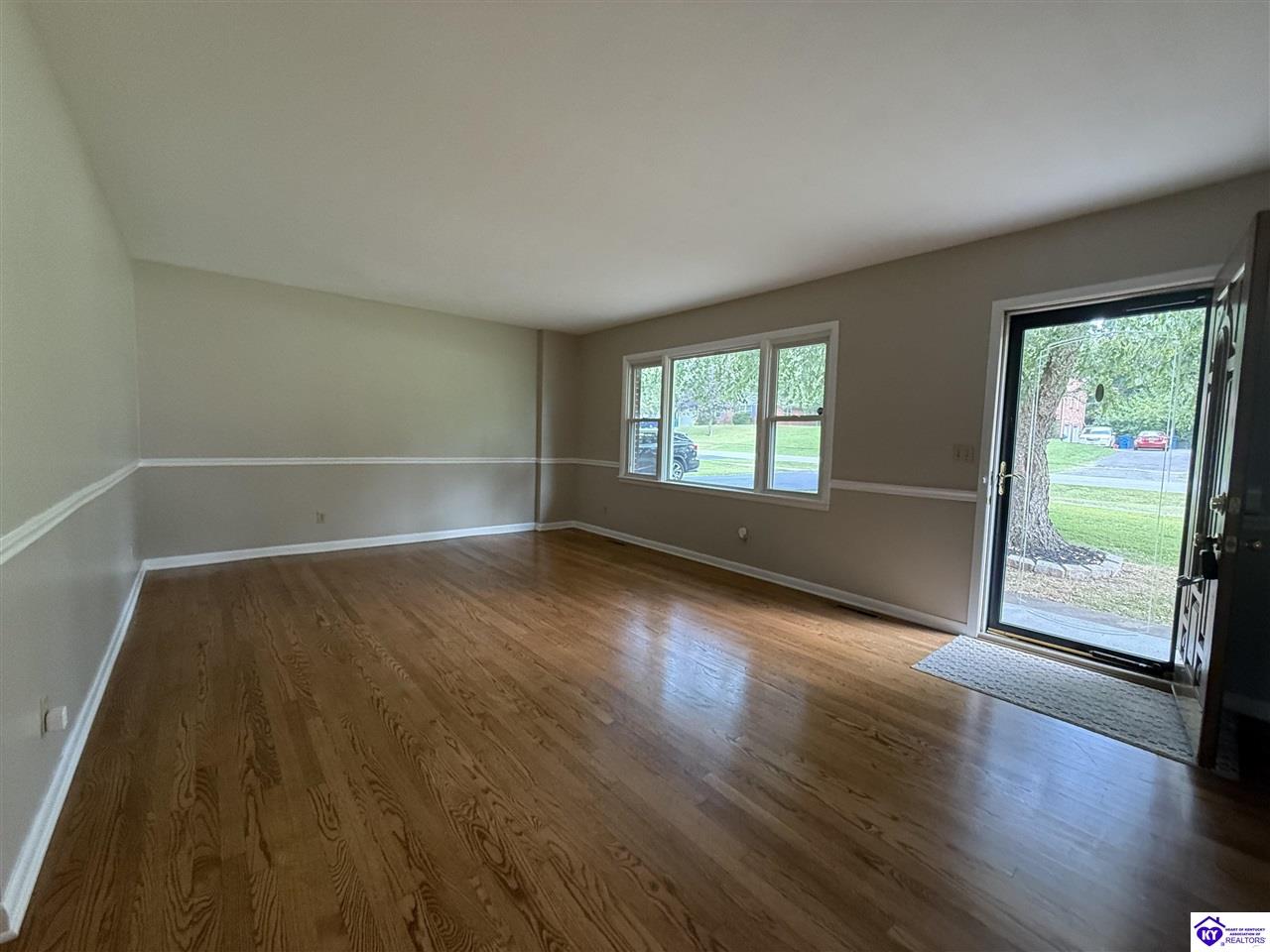 1014 Pawnee Drive Property Photo 10