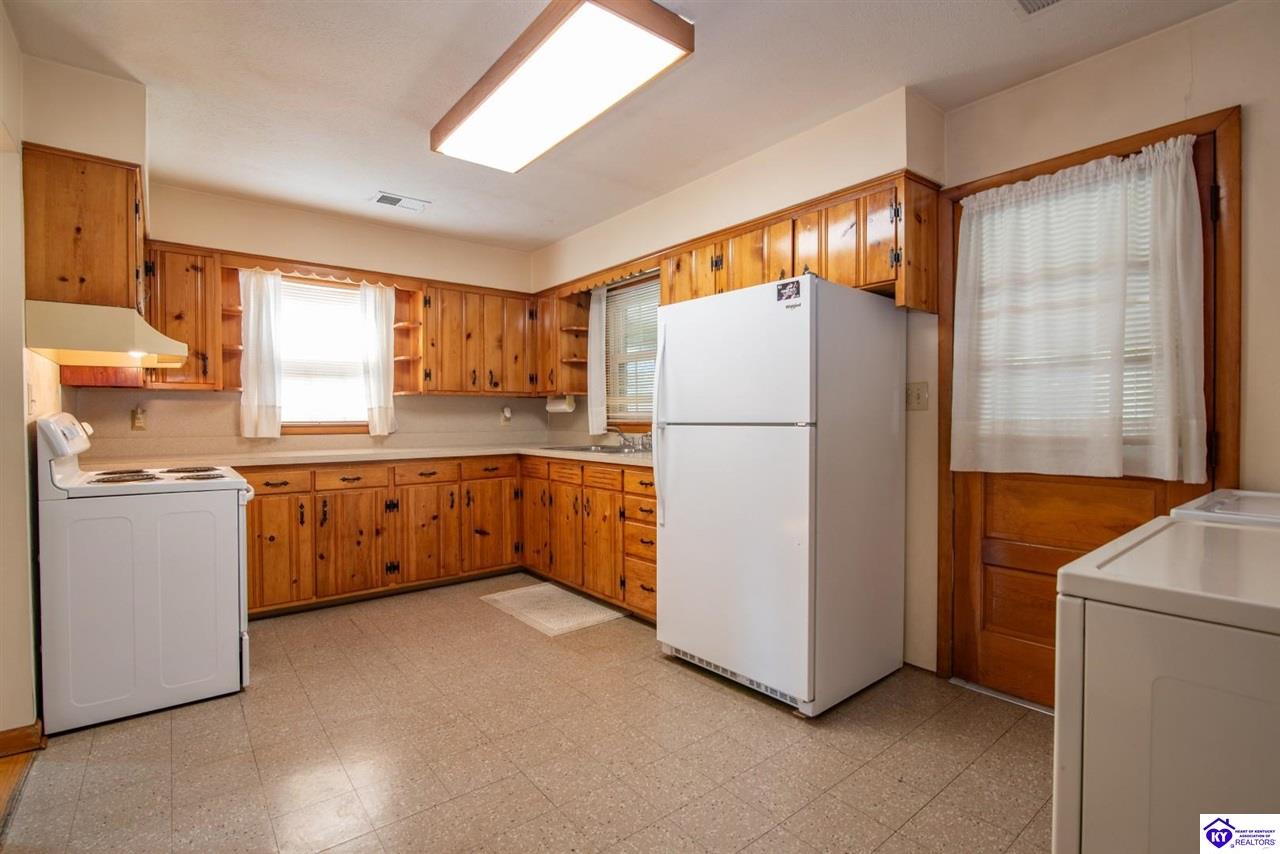 212 Fairview Drive Property Photo 18