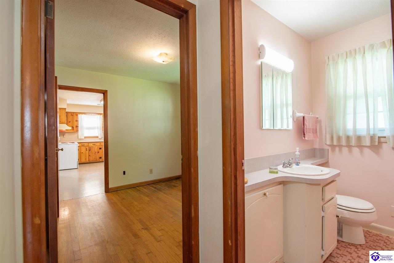 212 Fairview Drive Property Photo 44