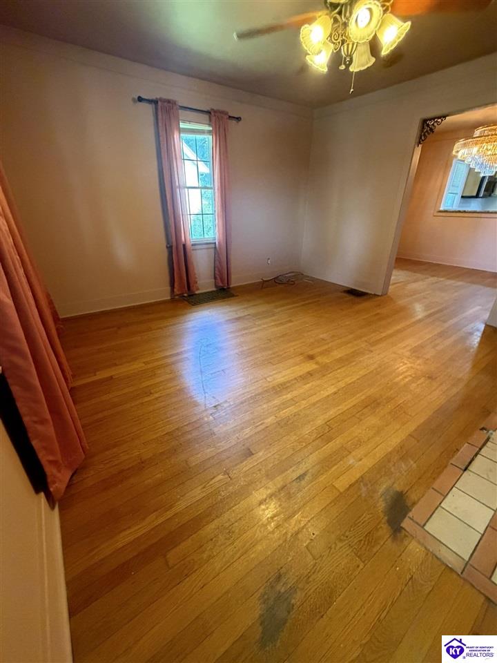 124 W Forest Avenue Property Photo 6