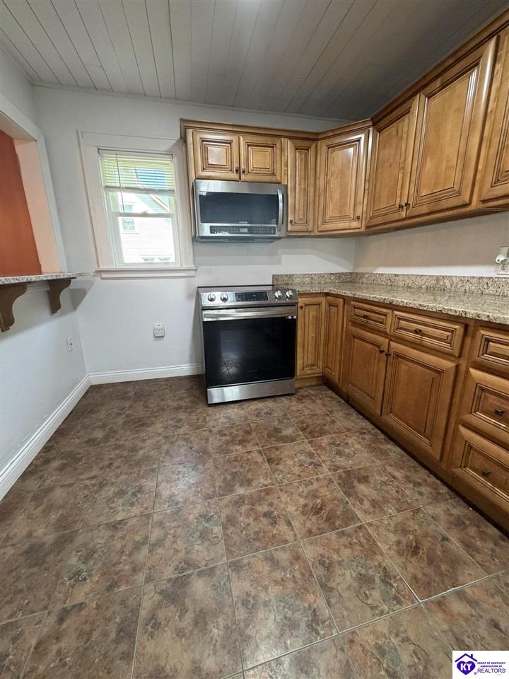 124 W Forest Avenue Property Photo 23