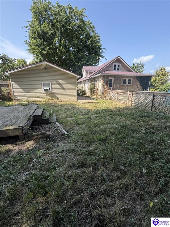 124 W Forest Avenue Property Photo 37