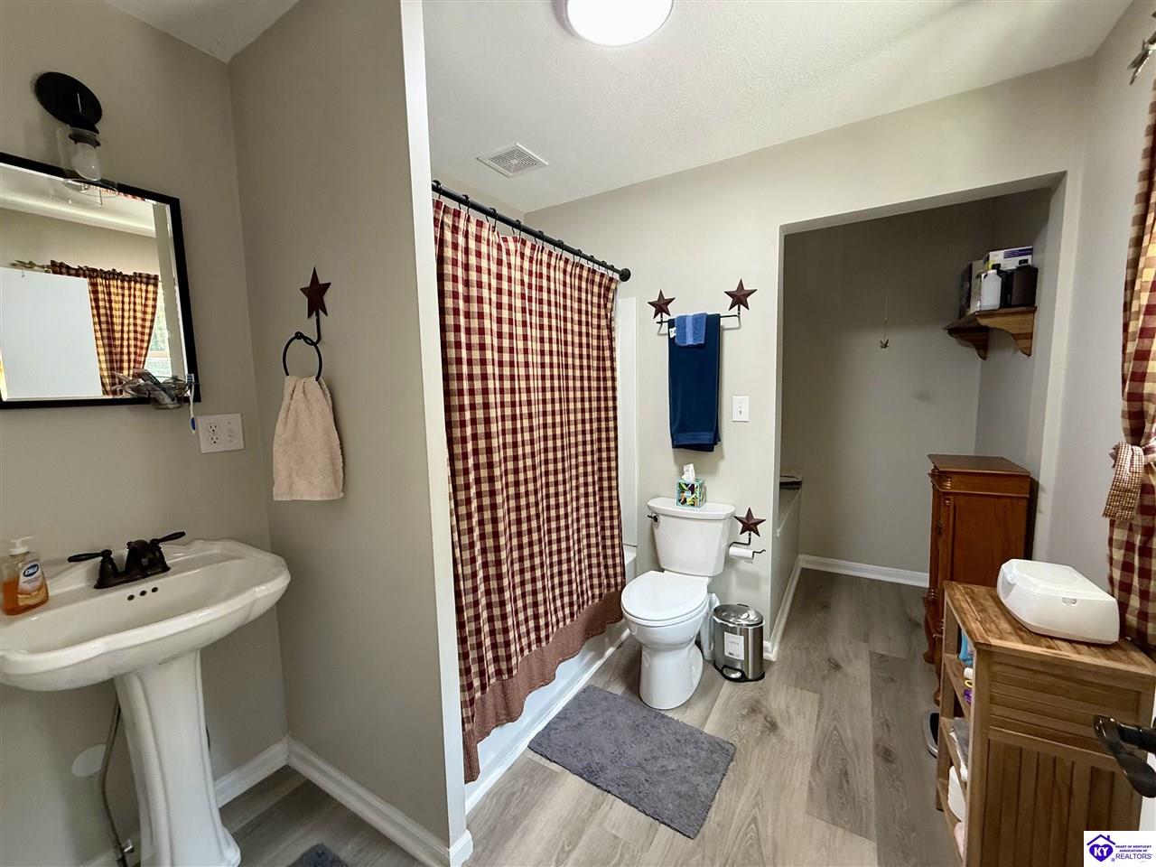 3801 Deer Haven Drive Property Photo 12