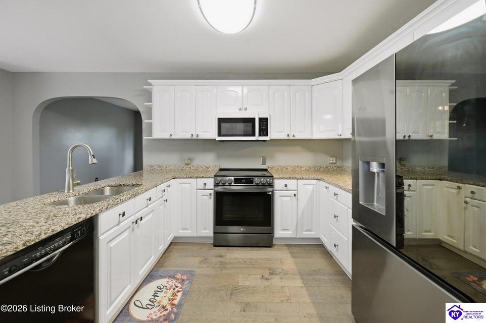 250 Wicker Lane Property Photo 12