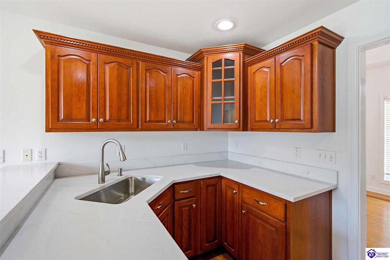 105 Mckenna Way Property Photo 16