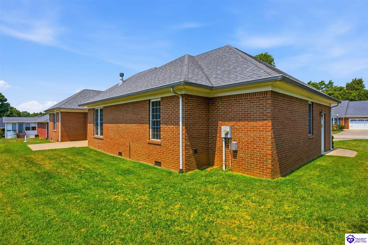 105 Mckenna Way Property Photo 37