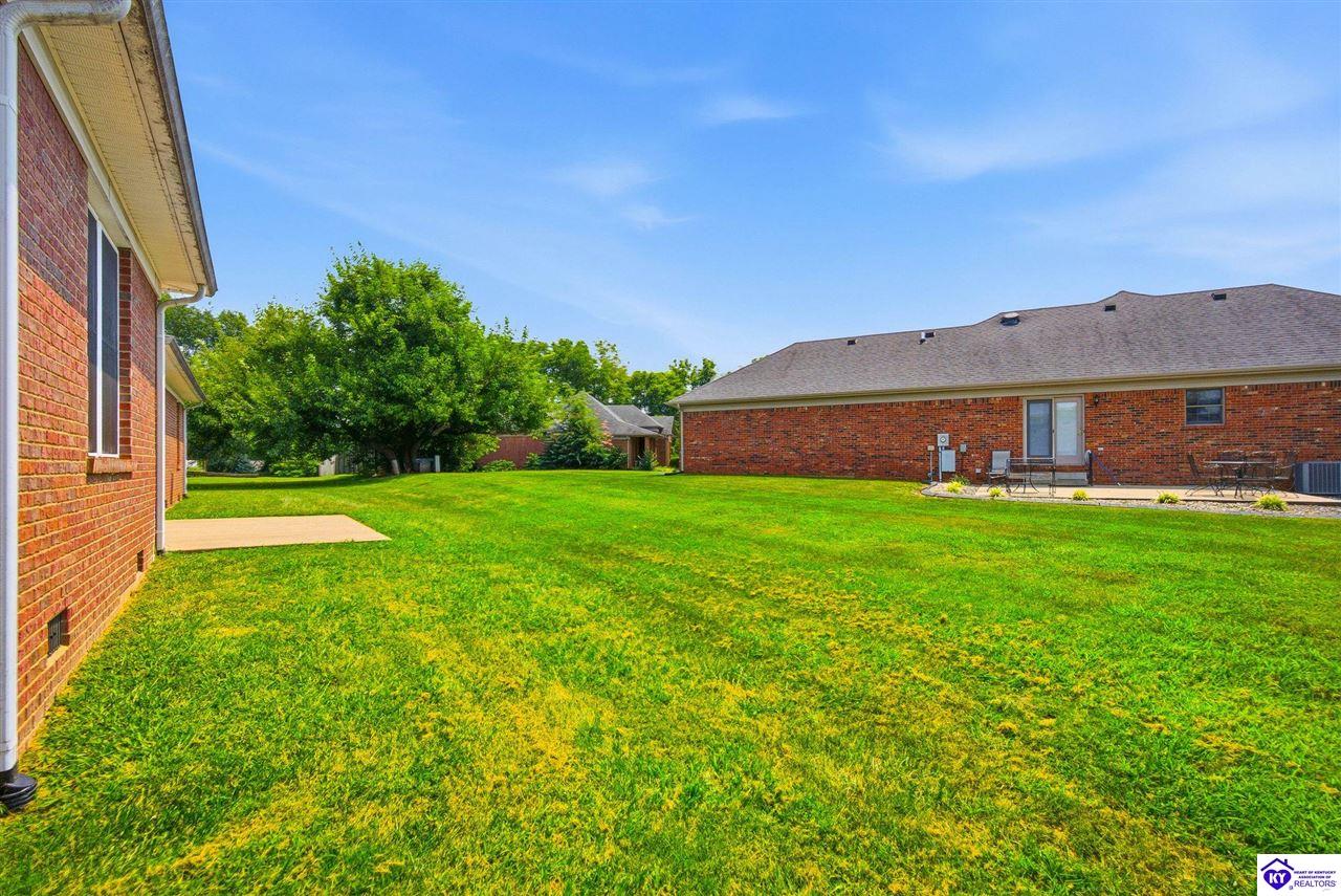 105 Mckenna Way Property Photo 40