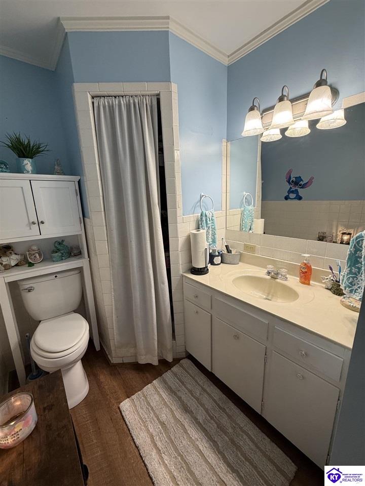 53 Pine Street Property Photo 3