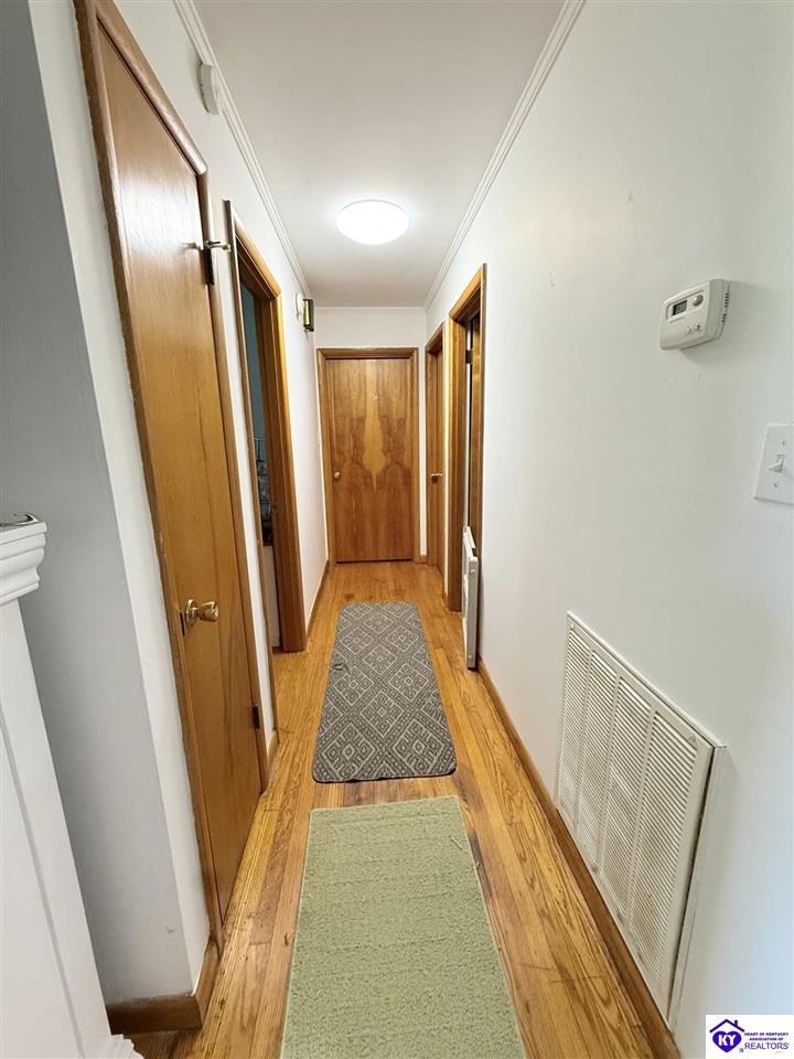 53 Pine Street Property Photo 9