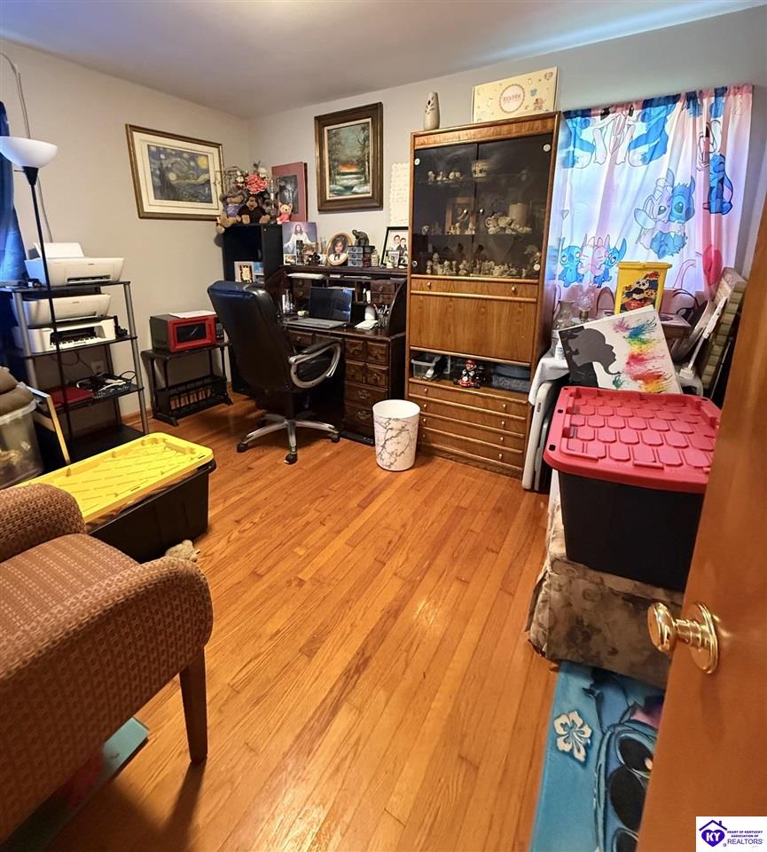 53 Pine Street Property Photo 11