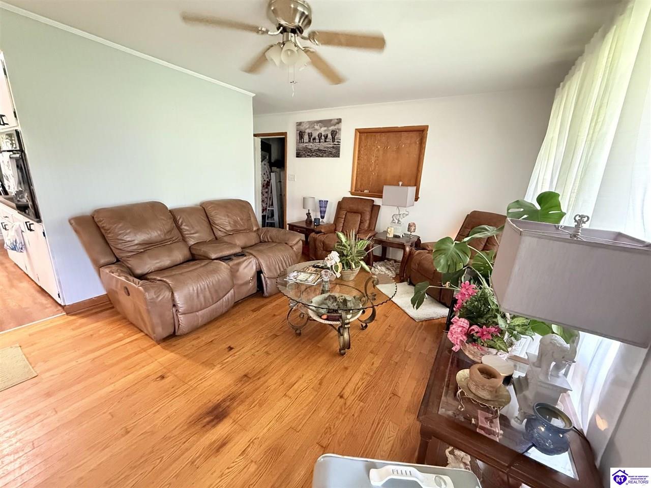 53 Pine Street Property Photo 13