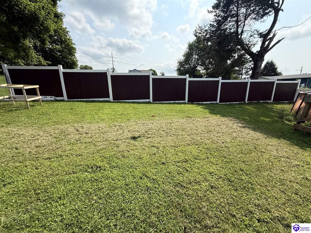 53 Pine Street Property Photo 14