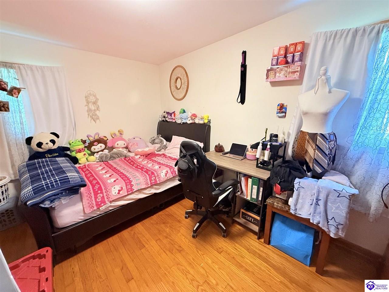 53 Pine Street Property Photo 15