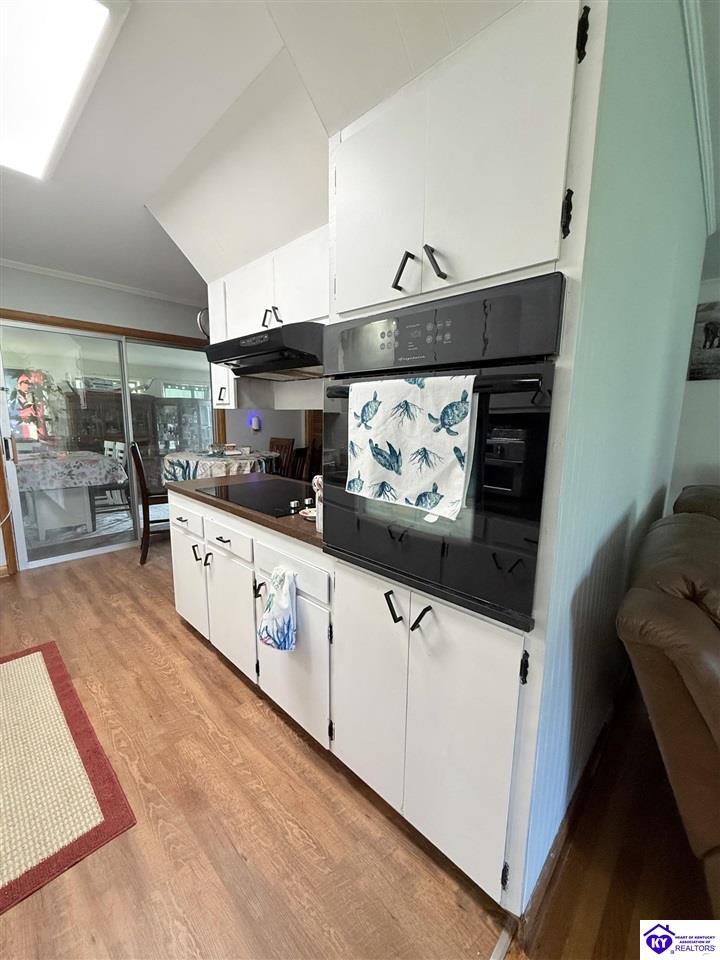 53 Pine Street Property Photo 22