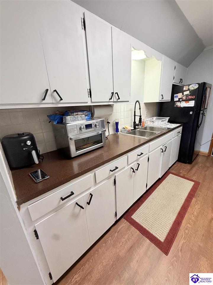 53 Pine Street Property Photo 23