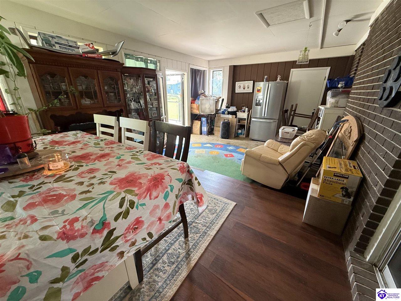 53 Pine Street Property Photo 29